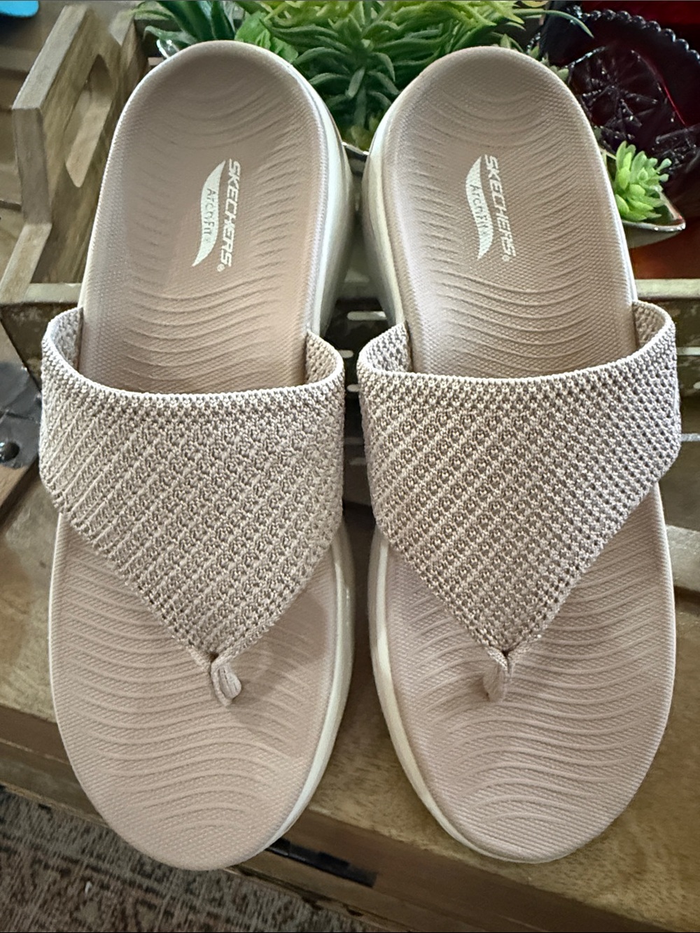Skechers Women’s Blush Pink Knit Thong Sandals